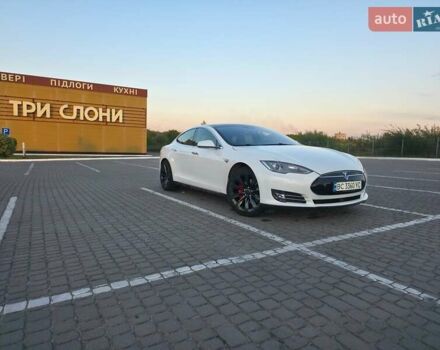 Білий Тесла Модель С, об'ємом двигуна 0 л та пробігом 130 тис. км за 14799 $, фото 2 на Automoto.ua