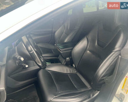 Белый Тесла Модель С, объемом двигателя 0 л и пробегом 225 тыс. км за 15940 $, фото 15 на Automoto.ua