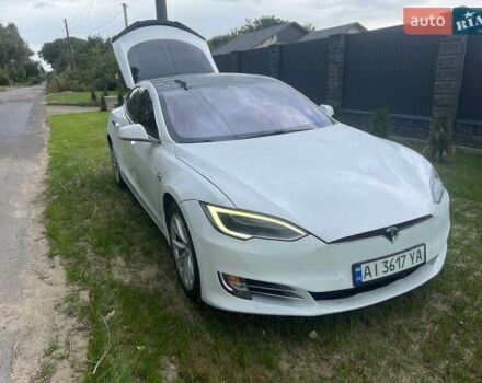 Білий Тесла Модель С, об'ємом двигуна 0 л та пробігом 240 тис. км за 13999 $, фото 4 на Automoto.ua
