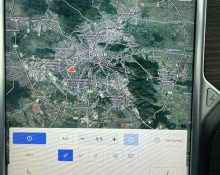 Білий Тесла Модель С, об'ємом двигуна 0 л та пробігом 156 тис. км за 14200 $, фото 19 на Automoto.ua