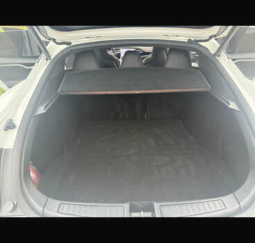 Білий Тесла Модель С, об'ємом двигуна 0 л та пробігом 106 тис. км за 12800 $, фото 17 на Automoto.ua