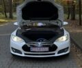 Белый Тесла Модель С, объемом двигателя 0 л и пробегом 98 тыс. км за 19300 $, фото 9 на Automoto.ua