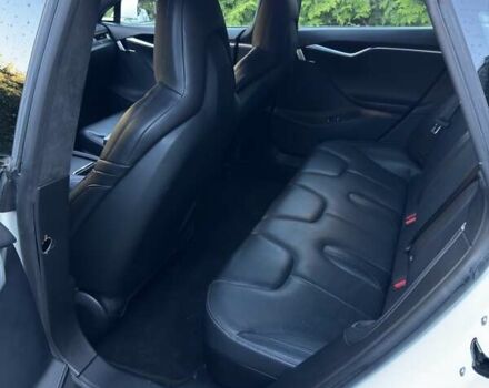 Белый Тесла Модель С, объемом двигателя 0 л и пробегом 98 тыс. км за 19300 $, фото 25 на Automoto.ua