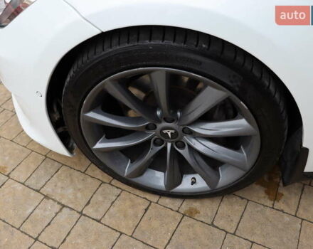 Тесла Модель С 2016 у Львові на Automoto.ua Білий Тесла Модель С, об'ємом двигуна 0 л та пробігом 86 тис. км за 20900 $, фото 3 на Automoto.ua