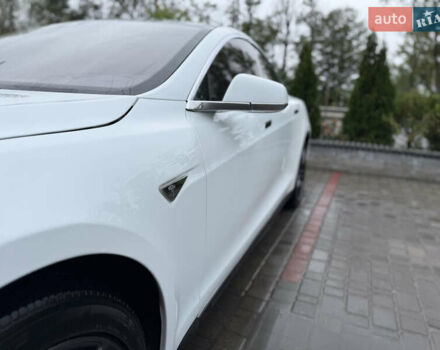 Білий Тесла Модель С, об'ємом двигуна 0 л та пробігом 134 тис. км за 15850 $, фото 8 на Automoto.ua