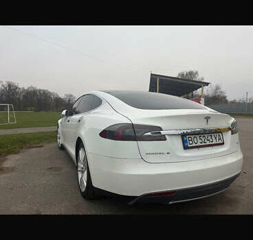 Білий Тесла Модель С, об'ємом двигуна 0 л та пробігом 106 тис. км за 12800 $, фото 14 на Automoto.ua
