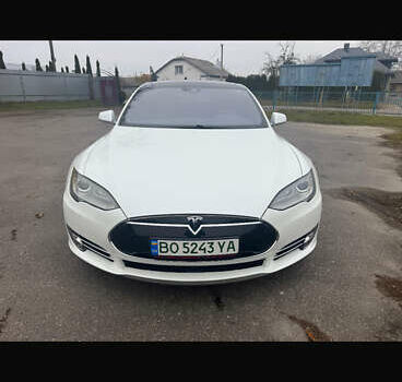 Білий Тесла Модель С, об'ємом двигуна 0 л та пробігом 106 тис. км за 12800 $, фото 18 на Automoto.ua