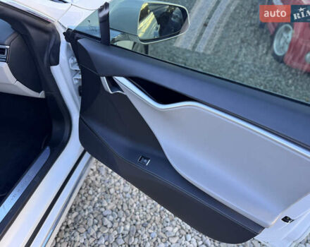 Тесла Модель С 2016 у Івано-Франківську на Automoto.ua Білий Тесла Модель С, об'ємом двигуна 0 л та пробігом 182 тис. км за 16500 $, фото 35 на Automoto.ua