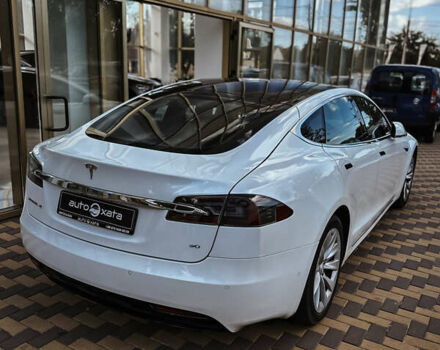 Белый Тесла Модель С, объемом двигателя 0 л и пробегом 96 тыс. км за 16990 $, фото 1 на Automoto.ua
