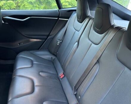 Белый Тесла Модель С, объемом двигателя 0 л и пробегом 98 тыс. км за 19300 $, фото 24 на Automoto.ua