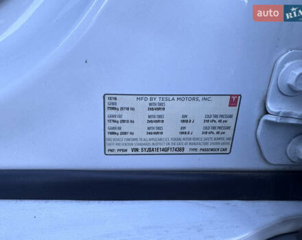 Тесла Модель С 2016 у Івано-Франківську на Automoto.ua Білий Тесла Модель С, об'ємом двигуна 0 л та пробігом 182 тис. км за 16500 $, фото 25 на Automoto.ua