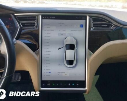 Белый Тесла Модель С, объемом двигателя 0 л и пробегом 175 тыс. км за 12900 $, фото 9 на Automoto.ua