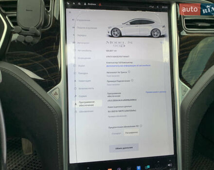 Белый Тесла Модель С, объемом двигателя 0 л и пробегом 125 тыс. км за 16999 $, фото 21 на Automoto.ua