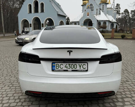 Белый Тесла Модель С, объемом двигателя 0 л и пробегом 199 тыс. км за 15499 $, фото 4 на Automoto.ua