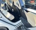 Білий Тесла Модель С, об'ємом двигуна 0 л та пробігом 170 тис. км за 23800 $, фото 30 на Automoto.ua