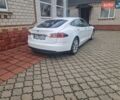 Белый Тесла Модель С, объемом двигателя 0 л и пробегом 100 тыс. км за 16500 $, фото 5 на Automoto.ua