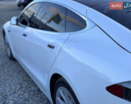 Тесла Модель С 2016 у Івано-Франківську на Automoto.ua Білий Тесла Модель С, об'ємом двигуна 0 л та пробігом 182 тис. км за 16500 $, фото 7 на Automoto.ua