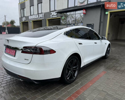 Білий Тесла Модель С, об'ємом двигуна 0 л та пробігом 134 тис. км за 15850 $, фото 4 на Automoto.ua