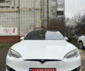 Белый Тесла Модель С, объемом двигателя 0 л и пробегом 156 тыс. км за 15200 $, фото 1 на Automoto.ua