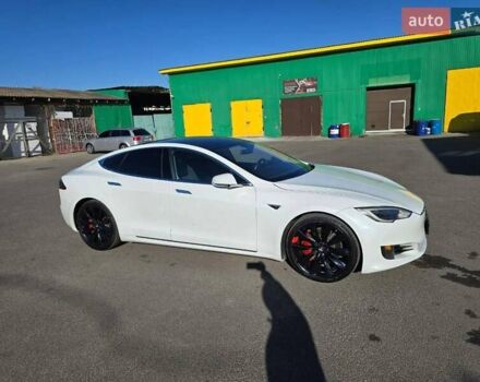 Білий Тесла Модель С, об'ємом двигуна 0 л та пробігом 165 тис. км за 17000 $, фото 5 на Automoto.ua