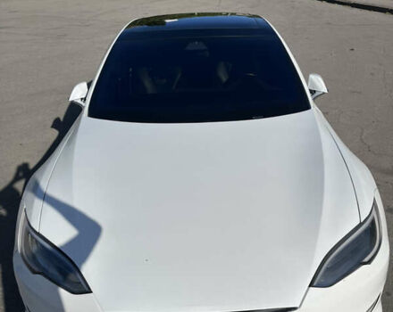 Белый Тесла Модель С, объемом двигателя 0 л и пробегом 156 тыс. км за 27000 $, фото 11 на Automoto.ua