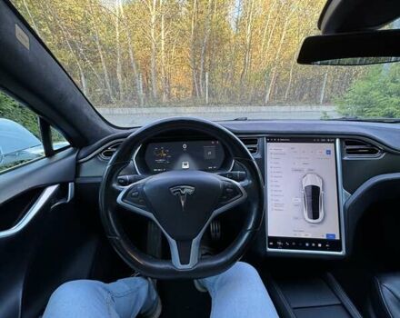 Белый Тесла Модель С, объемом двигателя 0 л и пробегом 98 тыс. км за 19300 $, фото 13 на Automoto.ua