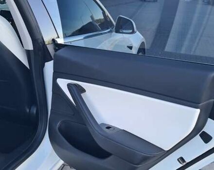 Білий Тесла Модель С, об'ємом двигуна 0 л та пробігом 118 тис. км за 14950 $, фото 20 на Automoto.ua