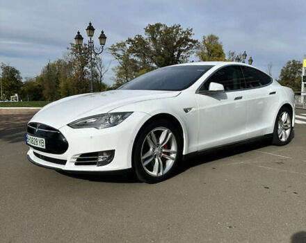 Белый Тесла Модель С, объемом двигателя 0 л и пробегом 105 тыс. км за 13700 $, фото 7 на Automoto.ua