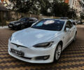Белый Тесла Модель С, объемом двигателя 0 л и пробегом 96 тыс. км за 16990 $, фото 4 на Automoto.ua