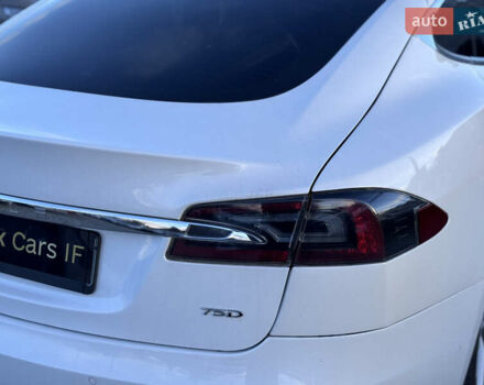 Тесла Модель С 2016 у Івано-Франківську на Automoto.ua Білий Тесла Модель С, об'ємом двигуна 0 л та пробігом 182 тис. км за 16500 $, фото 10 на Automoto.ua