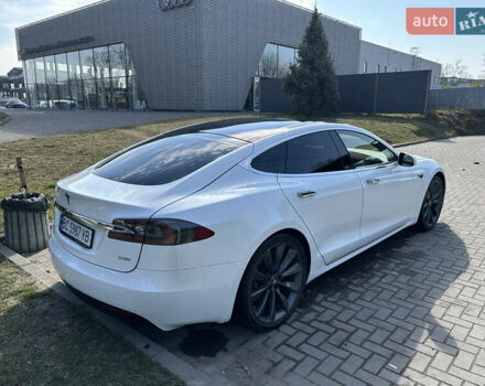 Білий Тесла Модель С, об'ємом двигуна 0 л та пробігом 70 тис. км за 23500 $, фото 2 на Automoto.ua