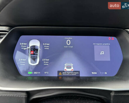 Білий Тесла Модель С, об'ємом двигуна 0 л та пробігом 134 тис. км за 15850 $, фото 19 на Automoto.ua