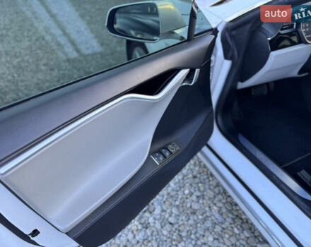 Тесла Модель С 2016 у Івано-Франківську на Automoto.ua Білий Тесла Модель С, об'ємом двигуна 0 л та пробігом 182 тис. км за 16500 $, фото 20 на Automoto.ua