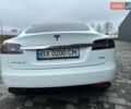 Белый Тесла Модель С, объемом двигателя 0 л и пробегом 136 тыс. км за 16000 $, фото 4 на Automoto.ua