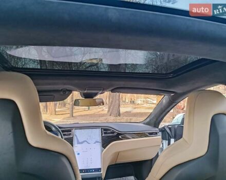 Белый Тесла Модель С, объемом двигателя 0 л и пробегом 105 тыс. км за 15900 $, фото 13 на Automoto.ua
