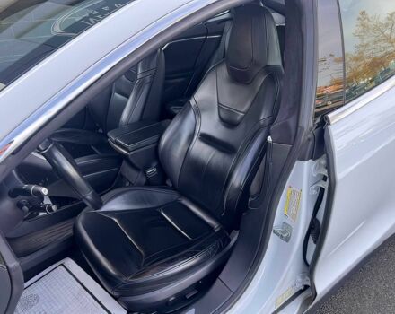 Белый Тесла Модель С, объемом двигателя 0 л и пробегом 71 тыс. км за 8700 $, фото 8 на Automoto.ua