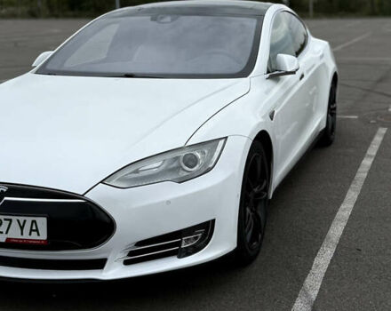 Тесла Модель С 2016 в Ровно на Automoto.ua Белый Тесла Модель С, объемом двигателя 0 л и пробегом 115 тыс. км за 18700 $, фото 3 на Automoto.ua