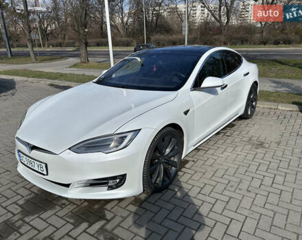 Білий Тесла Модель С, об'ємом двигуна 0 л та пробігом 70 тис. км за 23500 $, фото 6 на Automoto.ua