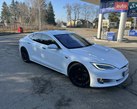 Белый Тесла Модель С, объемом двигателя 0 л и пробегом 171 тыс. км за 16600 $, фото 15 на Automoto.ua