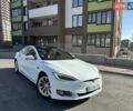 Белый Тесла Модель С, объемом двигателя 0 л и пробегом 159 тыс. км за 15500 $, фото 1 на Automoto.ua