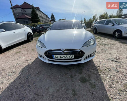 Белый Тесла Модель С, объемом двигателя 0 л и пробегом 189 тыс. км за 16500 $, фото 1 на Automoto.ua