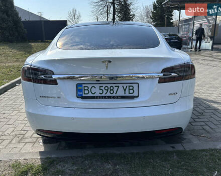 Білий Тесла Модель С, об'ємом двигуна 0 л та пробігом 70 тис. км за 23500 $, фото 3 на Automoto.ua