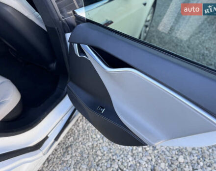 Тесла Модель С 2016 у Івано-Франківську на Automoto.ua Білий Тесла Модель С, об'ємом двигуна 0 л та пробігом 182 тис. км за 16500 $, фото 32 на Automoto.ua