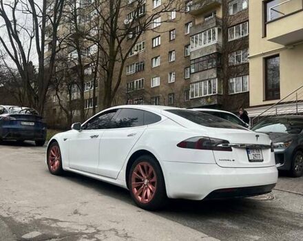 Белый Тесла Модель С, объемом двигателя 0 л и пробегом 80 тыс. км за 23500 $, фото 10 на Automoto.ua
