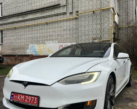 Білий Тесла Модель С, об'ємом двигуна 0 л та пробігом 156 тис. км за 14200 $, фото 1 на Automoto.ua
