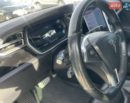 Белый Тесла Модель С, объемом двигателя 0 л и пробегом 189 тыс. км за 16500 $, фото 10 на Automoto.ua