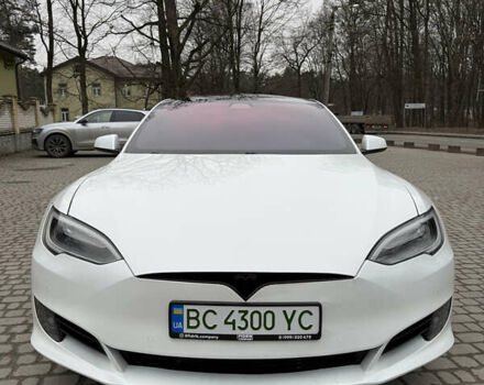 Белый Тесла Модель С, объемом двигателя 0 л и пробегом 199 тыс. км за 15499 $, фото 7 на Automoto.ua