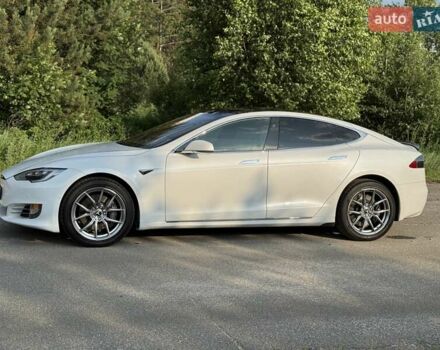Белый Тесла Модель С, объемом двигателя 0 л и пробегом 130 тыс. км за 15900 $, фото 9 на Automoto.ua