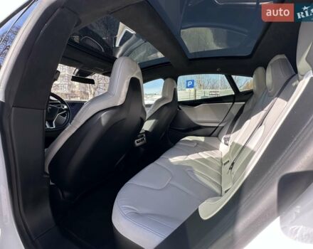 Белый Тесла Модель С, объемом двигателя 0 л и пробегом 159 тыс. км за 15500 $, фото 23 на Automoto.ua