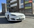 Белый Тесла Модель С, объемом двигателя 0 л и пробегом 159 тыс. км за 15500 $, фото 1 на Automoto.ua